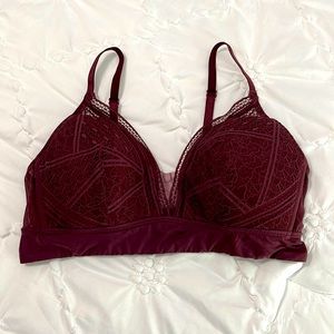 Auden Lightly Lined Bralette size M.